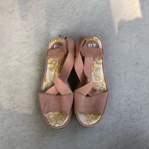 FLY London Gored Cross-Band Wedges Nude Pink EU 40